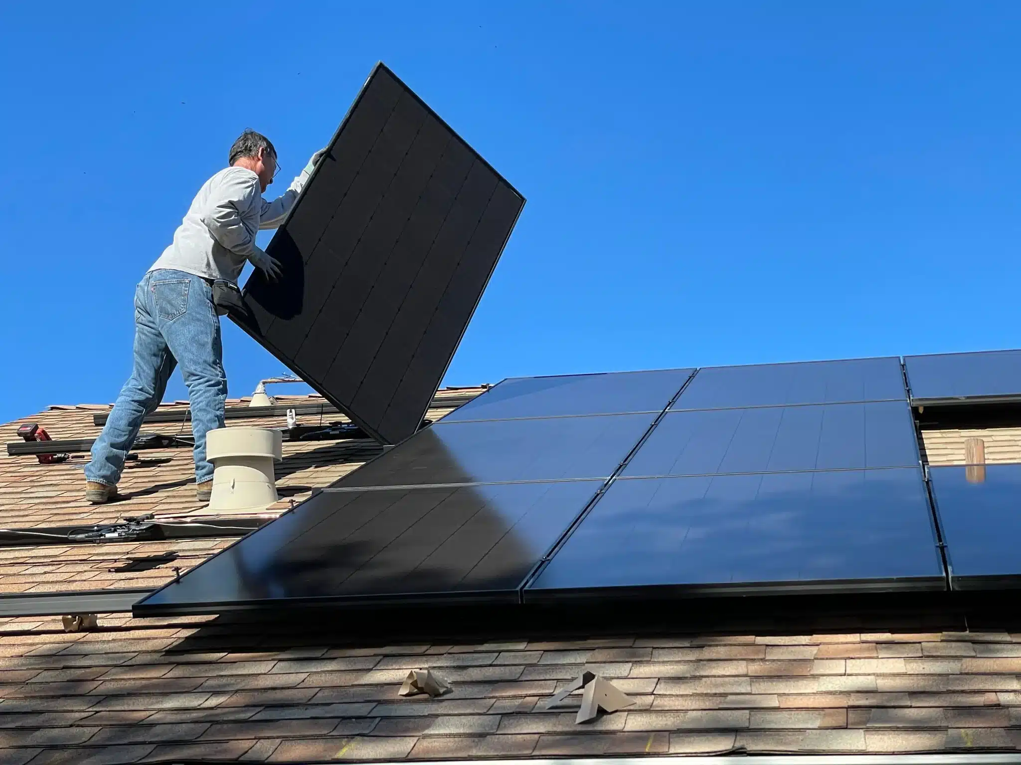 Complete Guide to Victorian Solar & Battery Government Incentives & Rebates